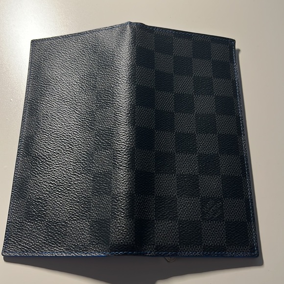AUTHENTIC Louis Vuitton long wallet - Picture 3 of 3